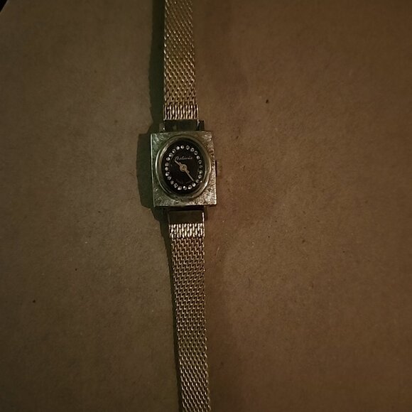 Bolivia watch diamonds - Picture 1 of 1